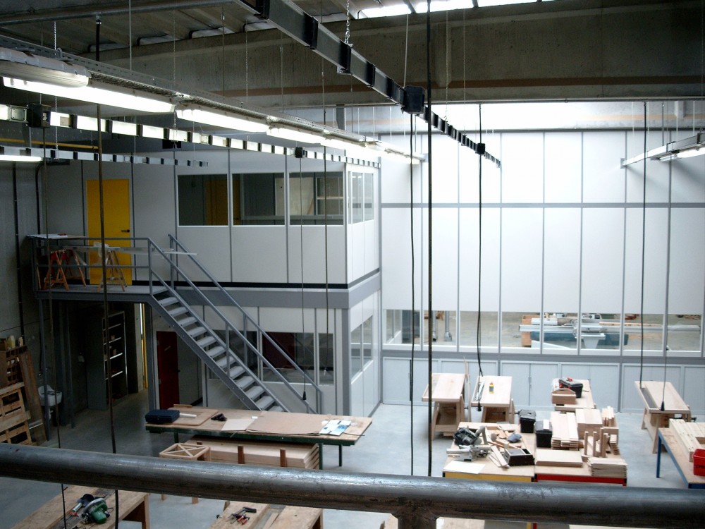 Industrie Hoge scheidingswand en bureel Technische School (4)